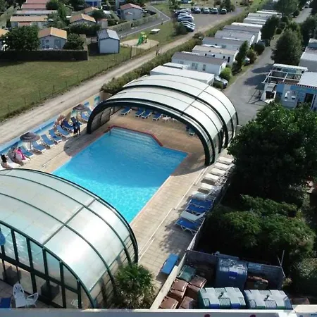 Mobilhome 4 Etoiles - Piscine - Eeebgh * La Faute-sur-Mer